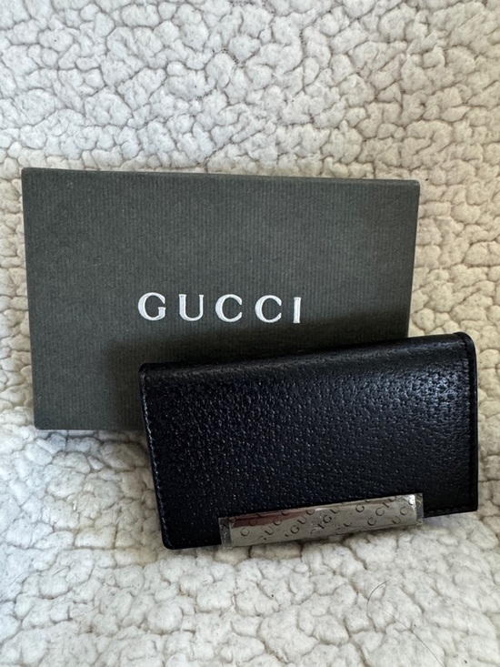 Gucci Accessories - Gucci Black Pebble Leather Card & Key Holder with Signature Metal Trim